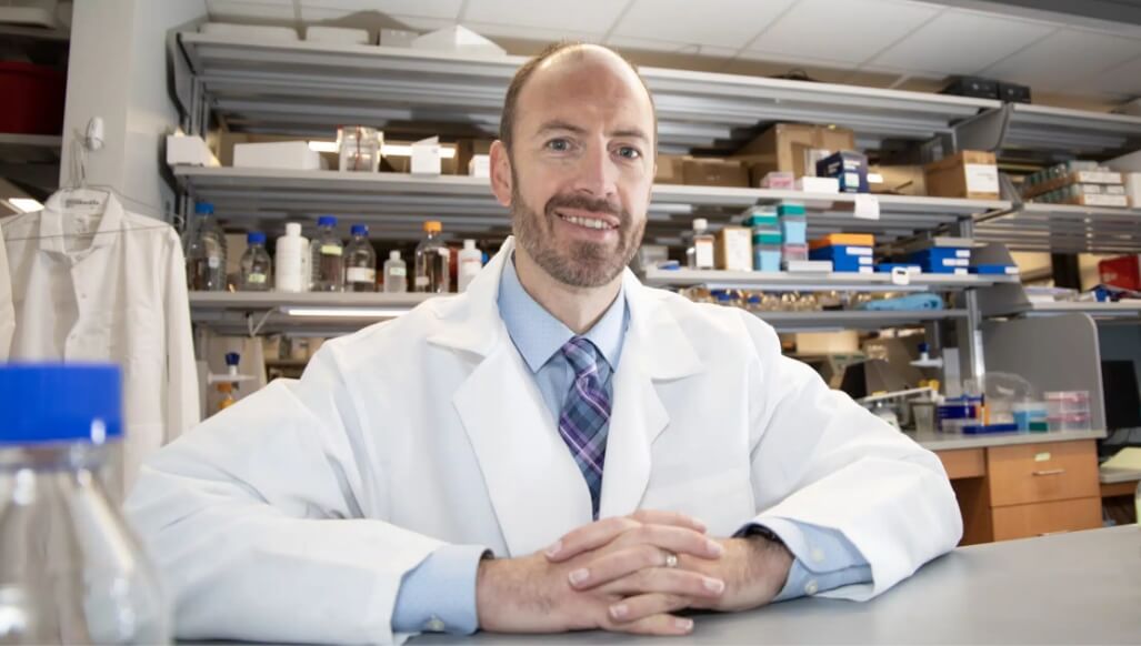 jason mccarthy in a lab setting