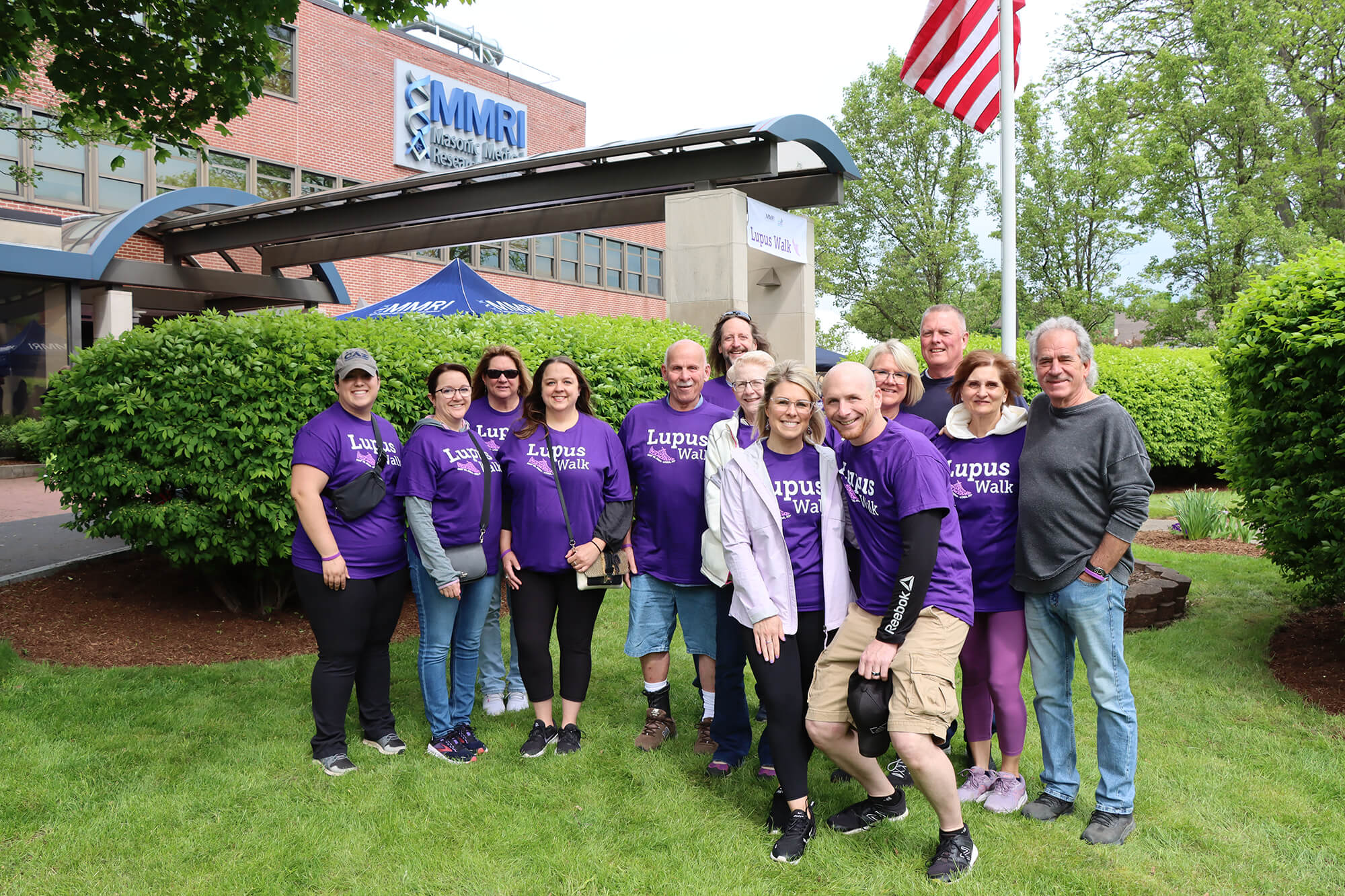 Group of lupus walkers posing.